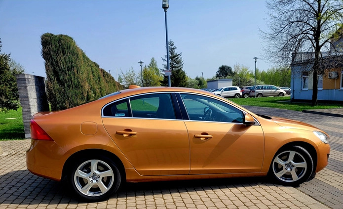 Volvo S60 cena 36900 przebieg: 155000, rok produkcji 2011 z Wolsztyn małe 106